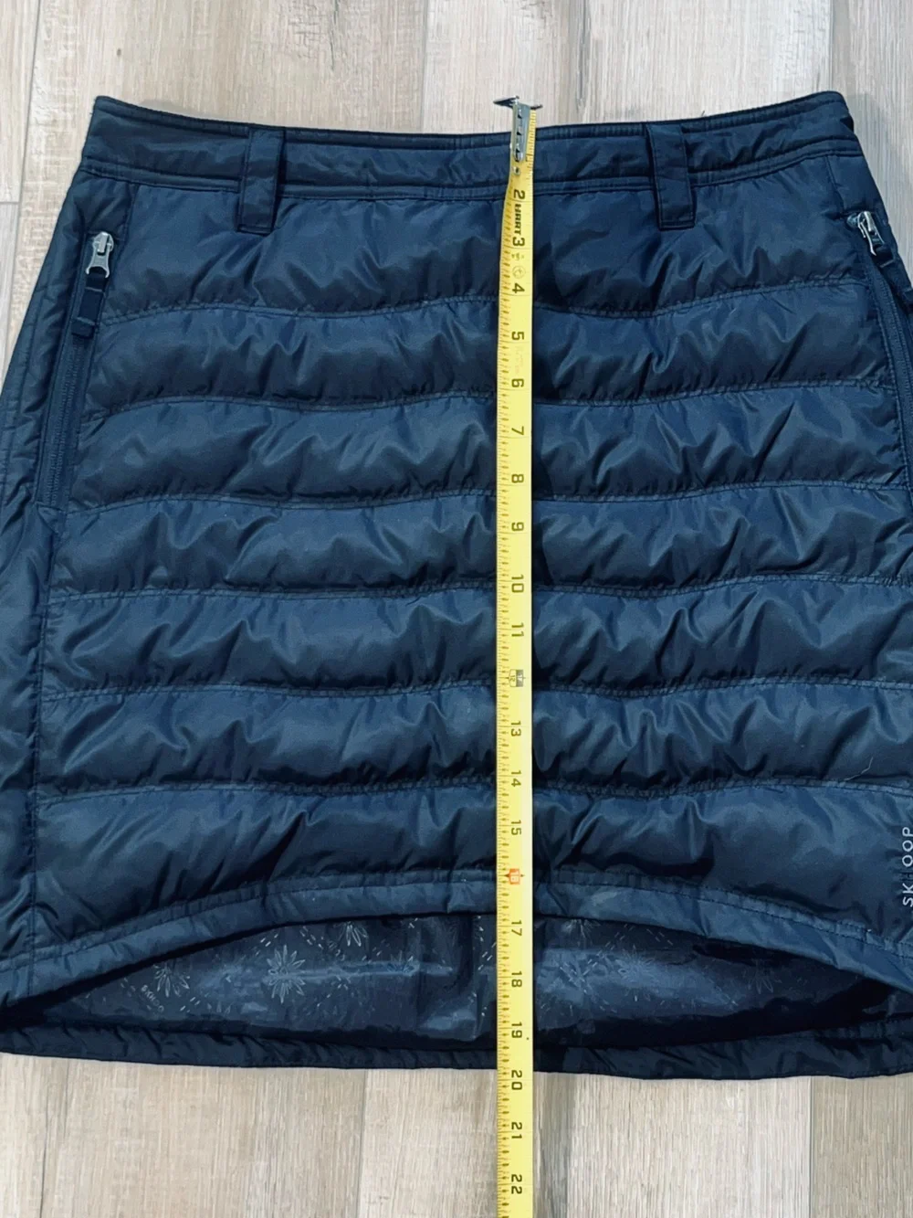 Skhoop Women’s Quilted Duck Down Insulated Skirt Size Large